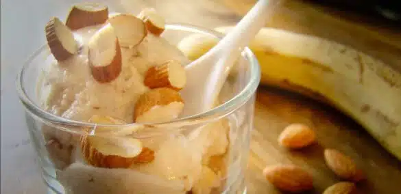 Helado de banana vegano