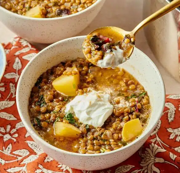 Sopa libanesa de lentejas y limon